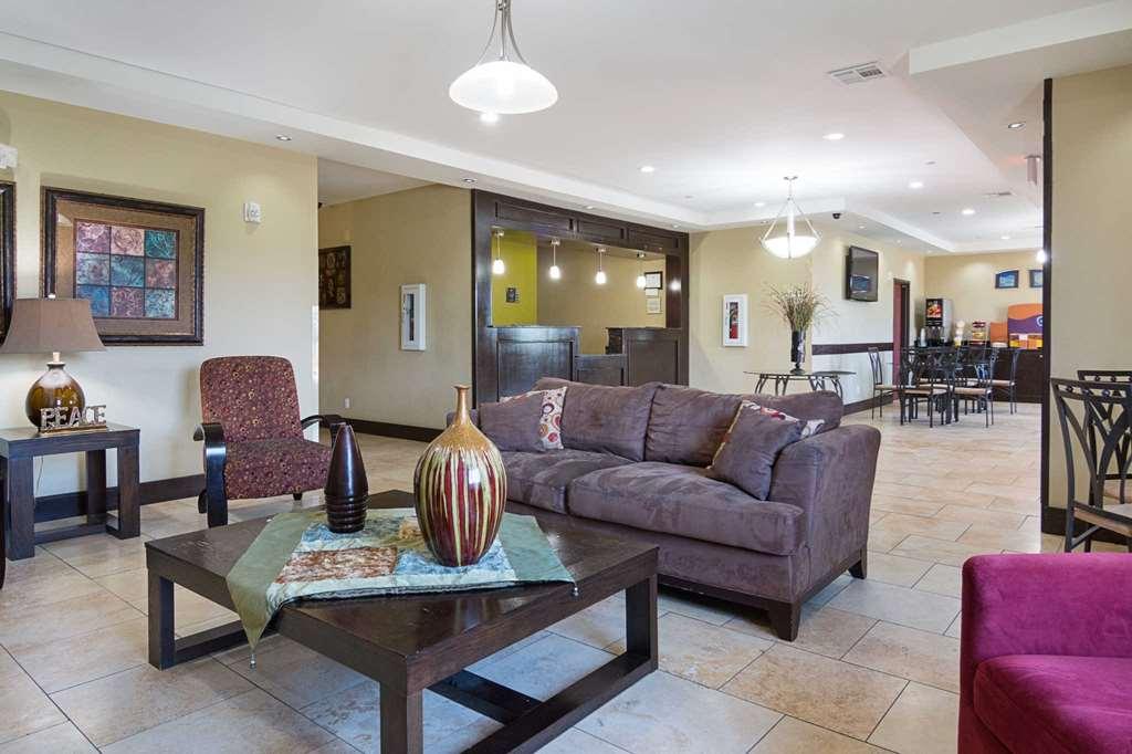 Rodeway Inn & Suites Winnfield Интерьер фото