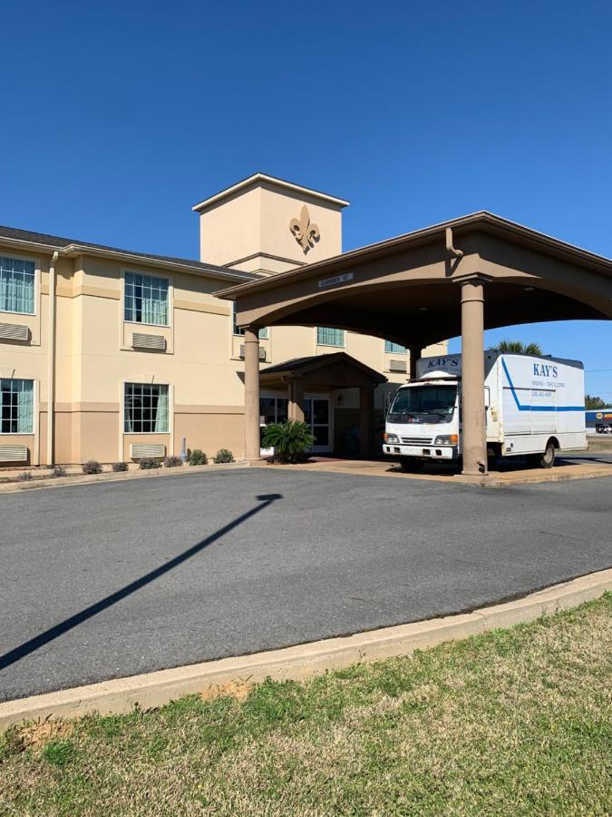 Rodeway Inn & Suites Winnfield Экстерьер фото